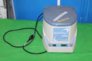 lot 18 image: LABNET SPECTRAFUGE 24D DIGITAL MICOCENTRIFUGE  ,MODEL C2400-B