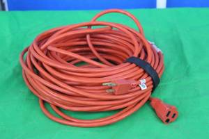 lot 25 image: INTERTEK LONG EXTENSION CORD ,4005420