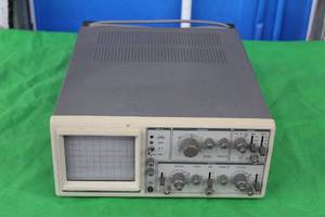 lot 32 image: GOLDSTAR  OSCILLOSCOPE ,OS-9020A