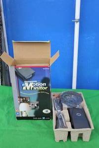 lot 61 image: X-10 POWERHOUSE OUTDOOR MOTION MONITOR DETECTOR , MODEL PR511