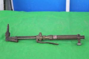 lot 98 image: HEAVY DUTY CUTTING WELDING TORCH 17L