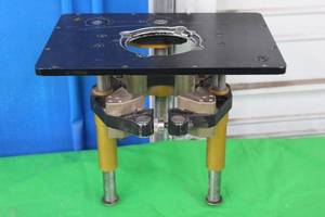 lot 106 image: INCRA MAST-R-LIFT II ROUTER LIFT BASE ONLY , MODEL 02121  AS SHOWN