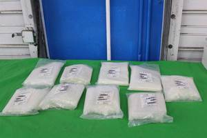 lot 117 image: TOTAL OF 9 BAGS ROHS NYLON BEADED CABLE TIES ,1,000 PER BAG ,BT-6-01-NT