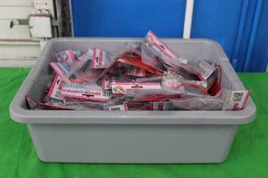lot 121 image: GENEROUS AMOUNT NIPPON AMERICAN ,3AG FUSE HOLDERS 10 GAUGE WIRE