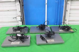 lot 173 image: 5 HP ELITEBOOK WITH POWER ADAPTERS