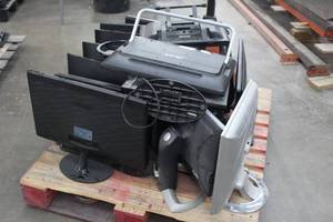 lot 175 image: LOT OF 20 ASSORTED SIZE AND BRAND MONITORS
