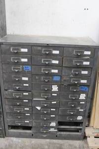 lot 197 image: 33 DRAWER STEEL CABINET ALL CONTENTS INCLUDED