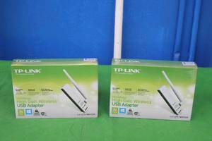 lot 216 image: 2 TP-LINK 150MBPS HIGH GAIN WIRELESS USB ADAPTER TL-WN722N