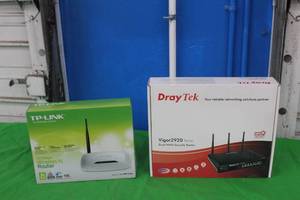 lot 218 image: 2 ROUTERS DRAY TEK VIGOR 2920 SERIES AND TP-LINK TL-WR740N
