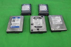 lot 221 image: 5 HDD FOR PC AND LAPTOPS