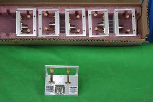 lot 225 image: 6.MINI CIRCUITS POWER SPLITTER RACK-2-800HP-1