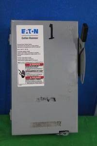 lot 227 image: EATON CUTLER HAMMER GENERAL DUTY SAFETY SWITCH SERIES B DG321UGB