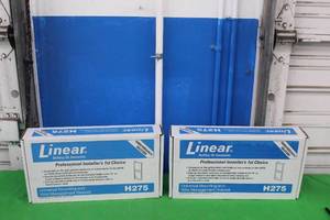 lot 229 image: 2 LINEAR UNIVERSAL MOUNTING AND WIREMANAGEMENT BRACKETS H275