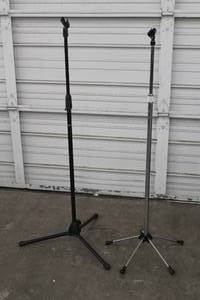 lot 250 image: 2 MICROPHONE STANDS REALISTIC AND RADIO SHACK