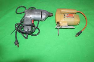 lot 255 image: CRAFTSMAN DRILL AND BLACK AND DECKER JIG SAW
