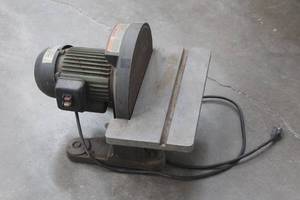 lot 349 image: CENTRAL MACHINERY 12 DISC SANDER 43468