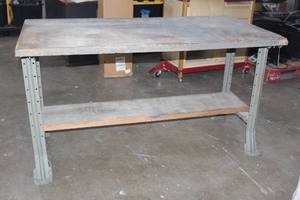lot 367 image: WOODTOP WORK TABLE 5FT L X 30 X 34TALL