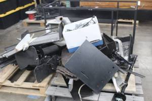 lot 393 image: SCRAP METAL LOT