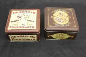 lot 200 image: TOTAL OF 2 VINTAGE ADVERTISING LIDDED TINS - HERSHEYS PURE MILK CHOCOLATE&nbsp