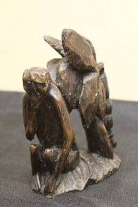 lot 207 image: VINTAGE WOOD HAND CARVED 1993 ACCRA SHANA AFRICA&nbsp MONKEY SCULPTURE&nbsp