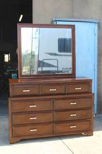 lot 221 image: 9 DRESSER DRAWER WITH MIRROR MADE IN MALAYSIA&nbsp LWYE 5450-10