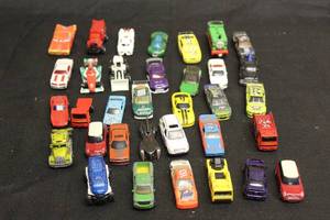 lot 233 image: LOT OF 30 PLUS ASSORTED BRAND CARS MATCHBOX AND MORE