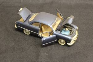 lot 246 image: VINTAGE 1949 FORD DIE CAST 124&nbsp
