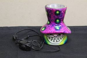 lot 166 image: RARE VINTAGE 1990S CERAMIC ICON SERIES TOADY HEAD LAVA LAMP BASE&nbsp