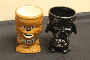 lot 188 image: GALERIE CERAMIC STAR WARS CHEWBACCA &amp DARTH VADER COFFEE MUGS&nbsp