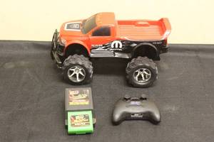lot 11 image: NEW BRIGHT MOPAR RAM 3500 2531801F1 WITH BATTERY CHARGER &amp REMOTE&nbsp