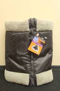 lot 67 image: PETMATE JACKSON GALAXY COMFY CONVERIBLE MAT 36X22