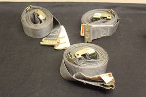 lot 70 image: TOTAL OF 3 KINEDYNE STRAPS ,835LBS WORKING LOAD LIMIT PER STRAP
