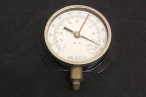 lot 73 image: MILJOCO PRESSURE GAUGE 0-230