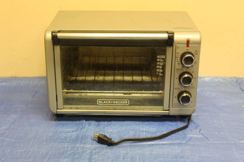 BLACK AND DECKER 4 SLICE TOASTER OVEN - Dallas Online Auction Company