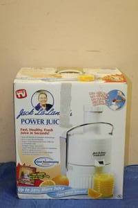 lot 14 image: JACK LALANNES POWER JUICER CL-0034P IN ORIGINAL BOX
