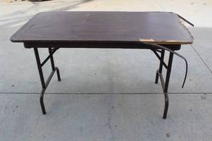 lot 29 image: 4FT WOODEN FOLDING TABLE