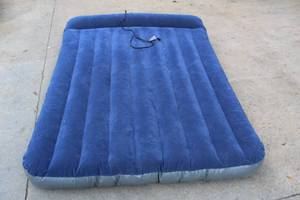 lot 38 image: BESTWAY A1418840 AIRMATTRESS