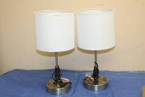 lot 128 image: 2 HOWIN TABLE LAMPS HX-T02990&nbsp&nbsp