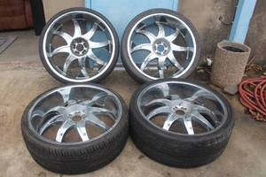 lot 75 image: 4 ROCKSTAR M 983A RIMS 26 x9.5J ALL IN VERY GOOD CONDITION
