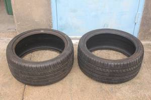 lot 76 image: 2 TIRES BOTH IN VERY GOOD CONDITION SIZE 25535R19