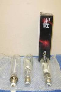 lot 9 image: 3 SUPERNOVA 1000 WATT MHHPS BULBS FOR GROW SYSTEMS