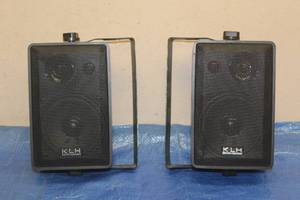 lot 145 image: PAIR OF KLH AUDIO SYSTEMS SPEAKERS 970A&nbsp