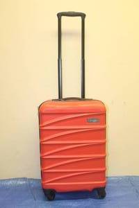 lot 150 image: JESSICA SIMPSON HARD SHELL ROLLING SUITCASE