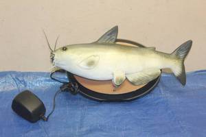 lot 160 image: GEMMY INDUSTRIES BIG MOUTH ANIMATED FISH&nbsp