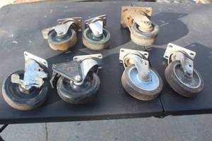 lot 197 image: TOTAL OF 7 CASTERS 4 &amp 5