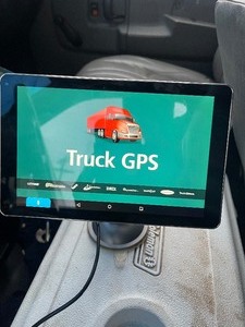 lot 142 image: RAND MCNALLY OVER DRYVE 8 PRO ,(EQUIPPED WITH SIRIUS XM)