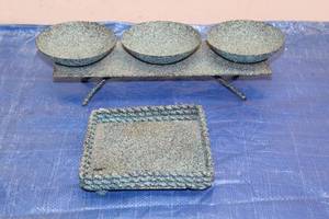 lot 213 image: 2PC GREEN IRON HOME DECOR&nbsp