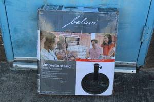 lot 228 image: BELAVI UMBRELLA STAND BASE 1908