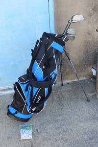 lot 231 image: TOTAL OF 10 TOP&nbsp FLITE GOLF CLUBS WITH TOP FLITE GOLF STAND BAG&nbsp
