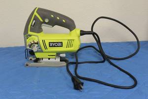 lot 13 image: RYOBI CORDED VARIABLE SPEED ORBITAL JIG SAW , JS481LG